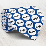 Gravata Torneio de Pescoço Azul de Logotipo Simples para E<br><div class="desc">Design de logotipo simples para promover a lealdade da marca e promover sua pequena empresa. Substitua o logotipo pelo seu e altere a cor de fundo na Ferramenta Design para personalizar.</div>
