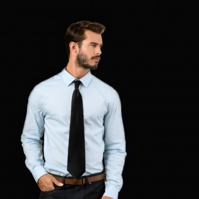 Gravata Torneio preto sólido (Man wearing a solid black necktie.
)