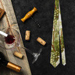 Gravata Vinhos Alojam Uvas Elegantes Design<br><div class="desc">Uma gravata de design com uvas. Este design é um padrão e pode ser girado e/ou dimensionado se quiser.</div>