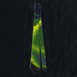 Gravata Vintage Science Fiction Green Planet w Spaceship<br><div class="desc">Ilustração vintage: planetas futuristas de ficção científica e imagem espacial. Uma espaçonave voando ao redor da atmosfera de um planeta verde neon com muitos asteroides e estrelas no céu no futuro. Um clássico design de quadrinhos retrô de ficção científica.</div>