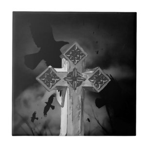 GraveYard Gothic Cross Luado com Corvos