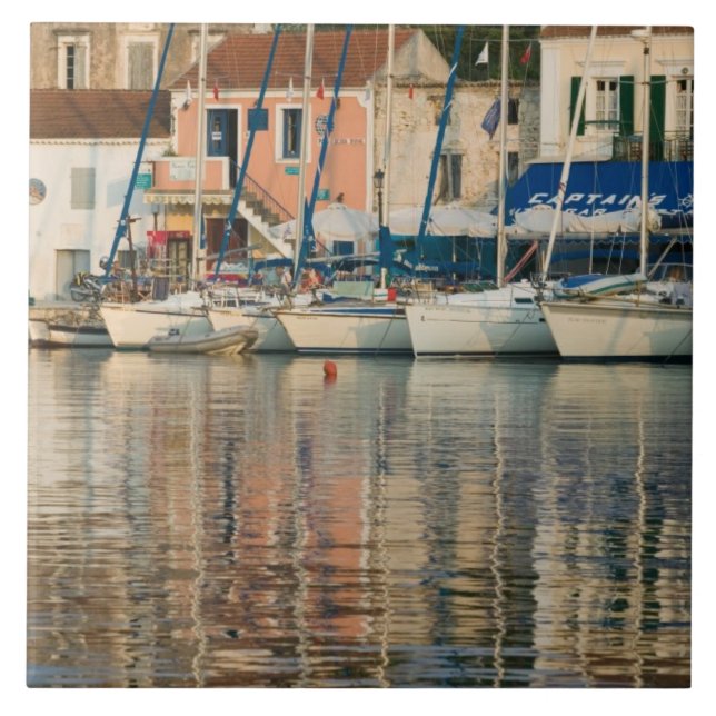 GRÉCIA, Ilhas Jónicas, KEFALONIA, Fiskardo: (Frente)