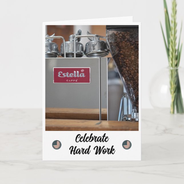 Grind and Brew - Um Cartão de Dia da Mão de Obra (Frente)