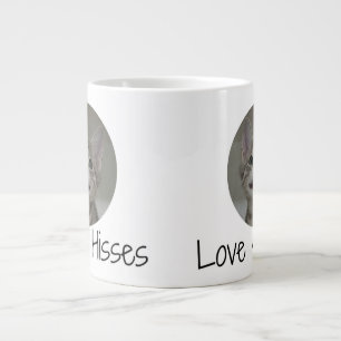 Grinnin' Francois numa caneca gigante