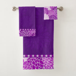 Grupo cor-de-rosa roxo de toalha de banho das