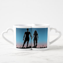 Grupo da caneca dos amantes do casal dos jovens