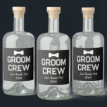 Grupo Personalizado de Despedida de Solteiro para<br><div class="desc">Os rótulos personalizados perfeitos das garrafas de licor para os Padrinhos de casamento ou os participantes do partido de solteiro! Personalize-os com o nome e a data da festa do noivo ou remova o texto todos juntos. Apresenta uma gravata branca no pescoço e um texto esportivo.</div>