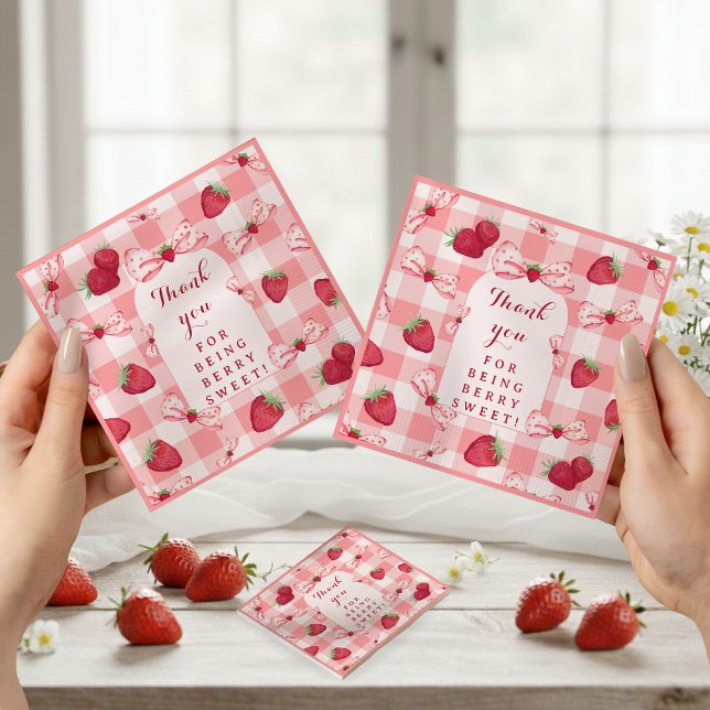 Guardanapo De Papel Berry First Birthday Red Gingham Strawberry Bows (Berry First Birthday Red Gingham Strawberry Bows Napkins)