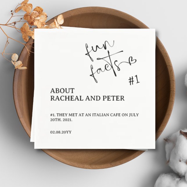 Guardanapo De Papel Black White Chic Modern Facts Heart Script (Criador carregado)