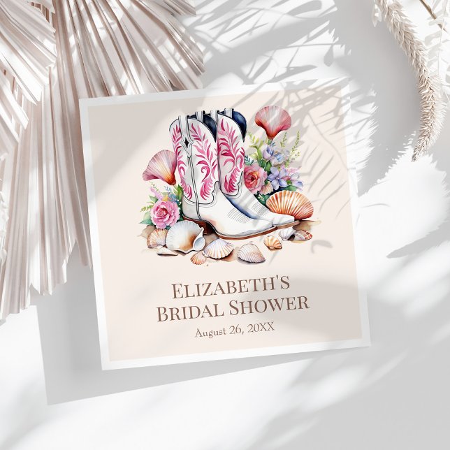 Guardanapo De Papel Botas Boho Rosa Cowgirl Costeira Chá de Noiva (Boho Pink Coastal Cowgirl Boots Bridal Shower Napkins on a sunny white table.)