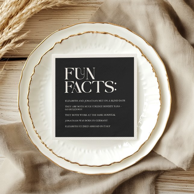 Guardanapo De Papel Casamento de Fatos Modernos Negros e Brancos (Black and White Modern Fun Facts Wedding Napkins)