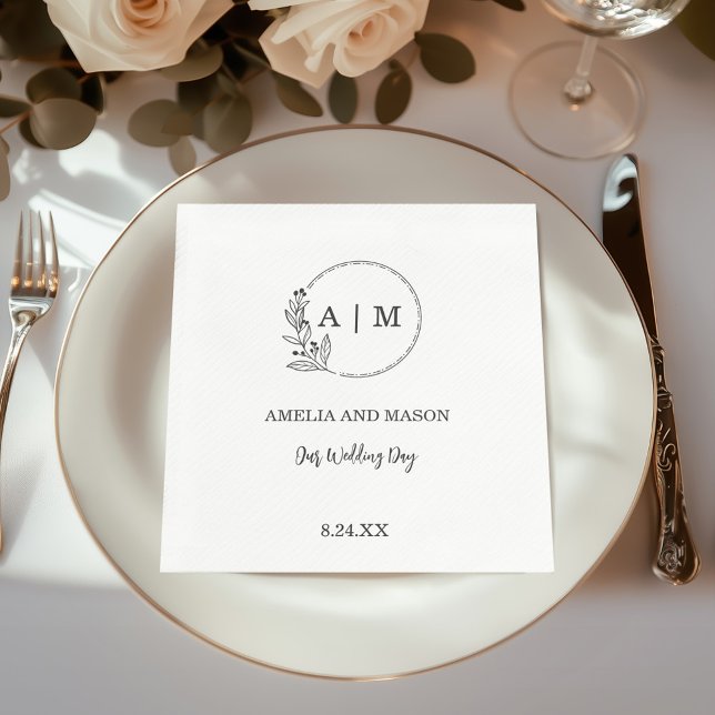 Guardanapo De Papel Casamento de Monograma Mínimo Preto (Black and White Wedding Napkin with Elegant  Floral Monogram)