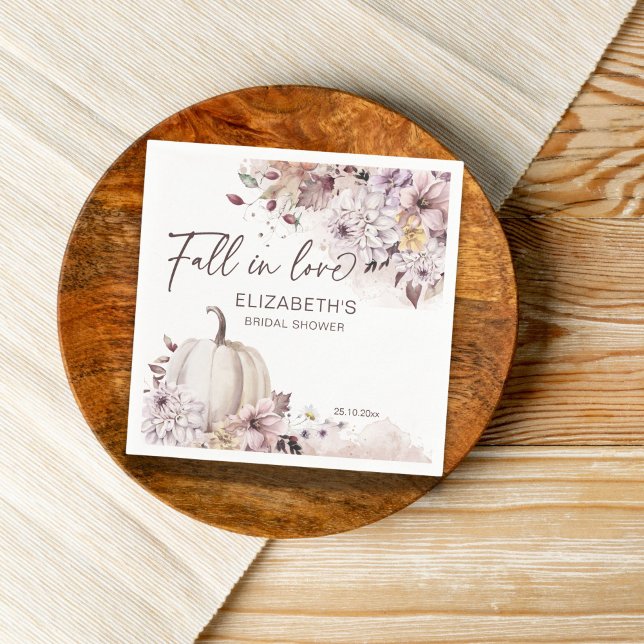 Guardanapo De Papel Casamento de outono com folhagem em pastel e abóbo (Fall in love bridal shower personalized napkins pastel pumpkin autumn foliage napkins)