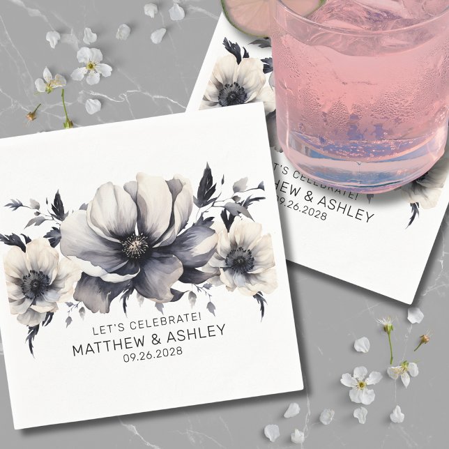 Guardanapo De Papel Casamento Floral Branco Negro e Elegante Moderno (Stylish Elegant Boho Floral Black White Wedding Napkins)