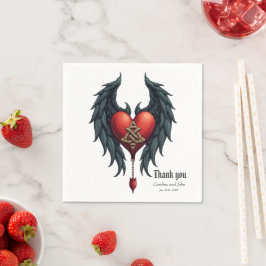 Guardanapo De Papel Celtic elegance with a heart and wings.