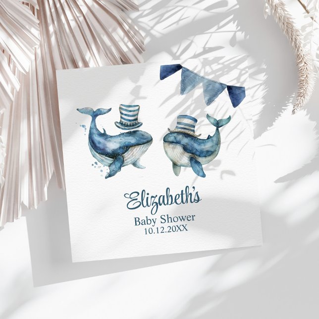 Guardanapo De Papel Chá de fraldas de Baleias Náuticas, Marinho Cinto (Cute Navy Nautical Whales Baby Shower Napkins on a sunny white table with boho decoration.)