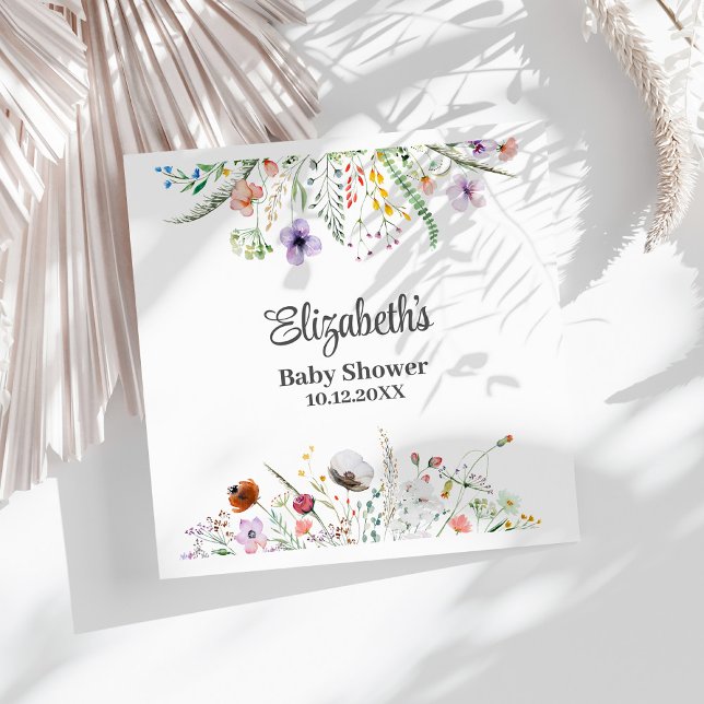 Guardanapo De Papel Chá de fraldas de Prados de Flores Selvagem (Watercolor Wildflower Meadow Baby Shower Napkins on a sunny white table.)