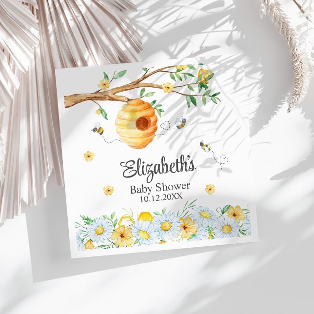 Guardanapo De Papel Chá de fraldas Honeycomb Bee Chamomile (Honeycomb Bee Chamomile Baby Shower Napkins on a white sunny table.)