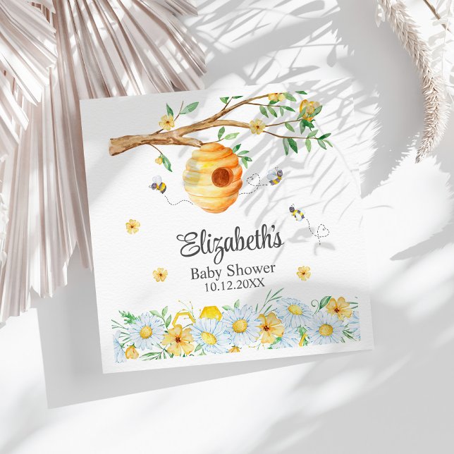 Guardanapo De Papel Chá de fraldas Honeycomb Bee Chamomile (Honeycomb Bee Chamomile Baby Shower Napkins on a sunny boho white table.)