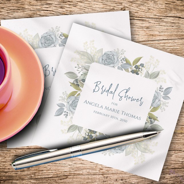 Guardanapo De Papel Chuva de Presentes Elegante Caligrafia Floral Azul (Blue floral Bridal Shower Napkins with stylish calligraphy script. )