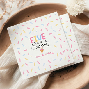 Guardanapo De Papel Cinco É Uma Festa de aniversário Sorvete Tão Doce