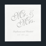 Guardanapo De Papel Cinza White, Sr. e Sra. | Papel de Casamento Napki<br><div class="desc">Clássico personalizado, Sr. e Sra. Cinza e White Wedding Paper Napkins - Luncheon. Design por Elke Clarke©. Disponível em www.zazzle.com/monogramgallery. Naturezas clássicas, personalizadas com nomes de noivas e noivos e data de casamento em um script de cor prateada em um fundo branco. A bela design é perfeita para recepções de...</div>