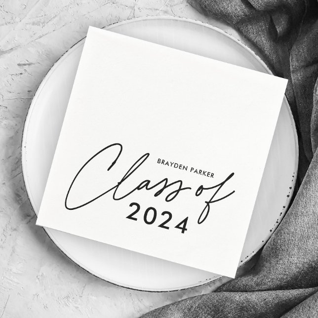 Guardanapo De Papel Classe de Graduação de Script Moderno (Simple black and white script class of 2024 (editable year) graduation party napkins.)