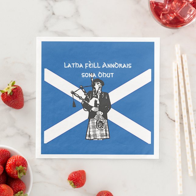 Guardanapo De Papel De Jantar Feliz Rua Andrews Day Flag Bagpiper (Insitu)