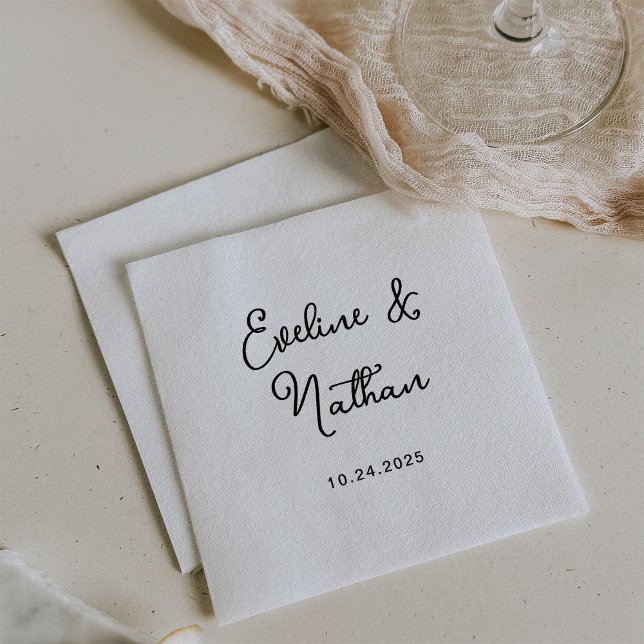 Guardanapo De Papel Doce e Whimsical | Casamento Negro e Branco (Stylish black and white wedding napkins with your names in whimsical script)