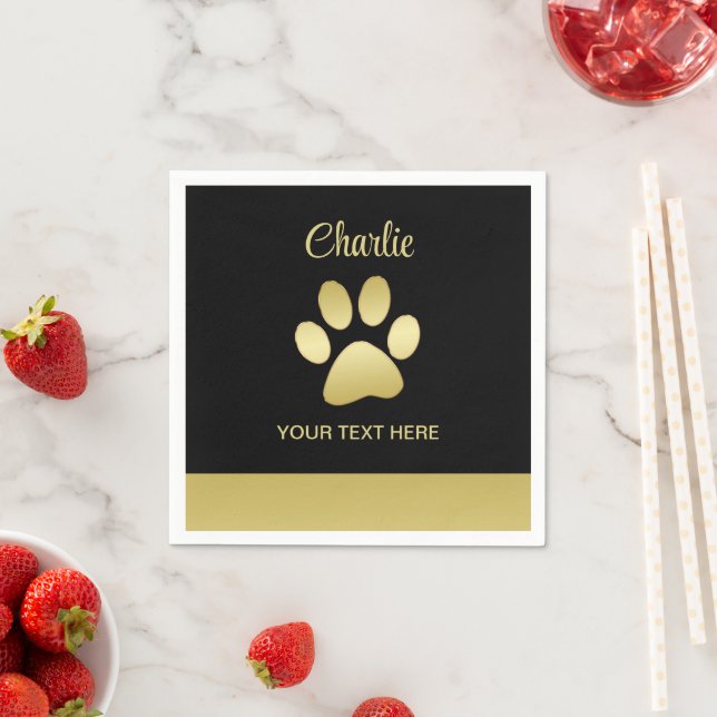 Guardanapo De Papel Dourada pata de cão brilhante sobre fundo negro (Insitu)