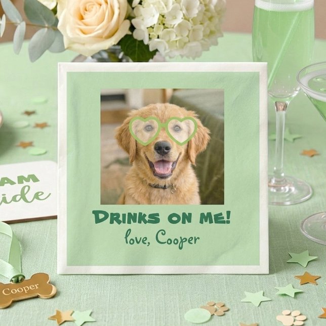 Guardanapo De Papel Drinks on Me Cute Fun Dog Photo Modern Green (Sage Green Dog Photo Napkins Funny Wedding Decor)