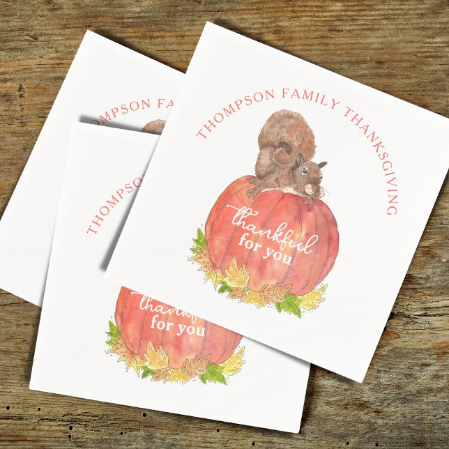 Guardanapo De Papel Esquilo com Ação de Graças de Pumpkin (Personalized Squirrel Thanksgiving Napkins)