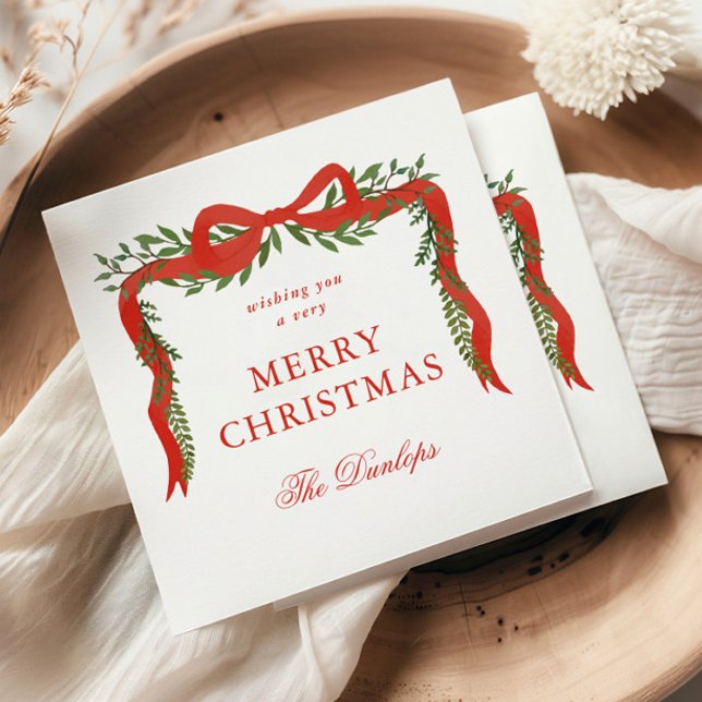 Guardanapo De Papel Festa de Natal Red Ribbon Arco Greenery (Elegant red ribbon with bow and greenery Christmas holiday party napkins.)