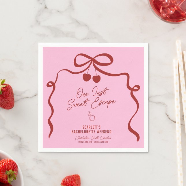 Guardanapo De Papel Fim de Semana de Despedida de Solteira Cereja Rosa (One Last Sweet Escape cocktail napkins, perfect for a chic red and pink bachelorette party weekend!)
