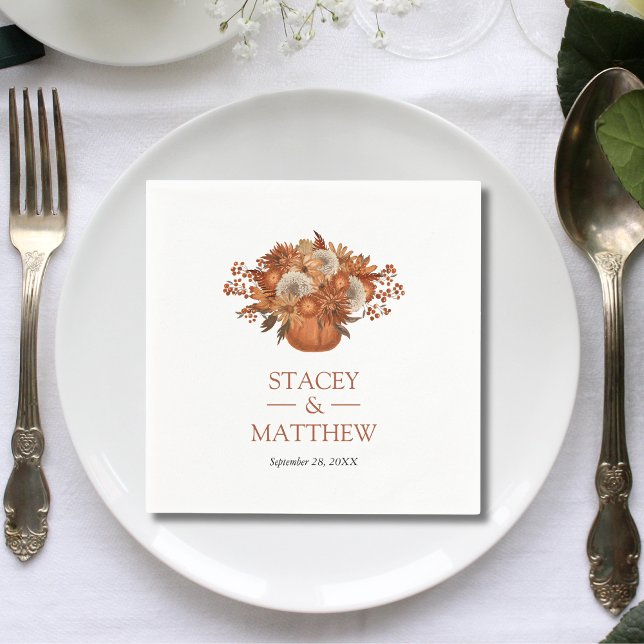 Guardanapo De Papel Flores Boho Modernas com Vaso de Terracota Casamen (Modern boho flowers with pot terracotta wedding napkins add earthy artistic charm to receptions.)