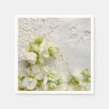 Flores brancas em rendas antigas