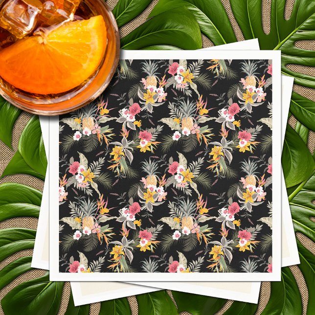 Guardanapo De Papel Folhagem de Abacaxi Tropical em Preto (Tropical Pineapple Hibiscus Foliage on Black Napkins)