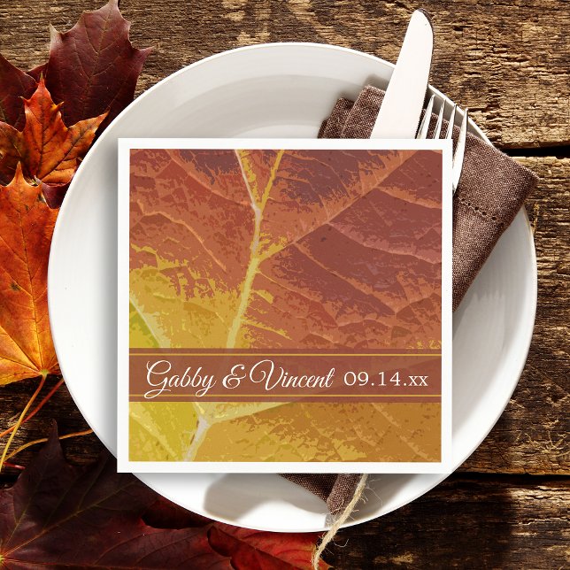 Guardanapo De Papel Formas de Casamento de Folha de outono (Set your seasonal Fall table with the natural Shades of Autumn Leaf Disposable Napkin)