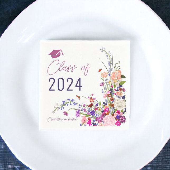 Guardanapo De Papel Graduação moderna em classe de guiamento de flores (Modern chic wild flowers script class graduation napkins)