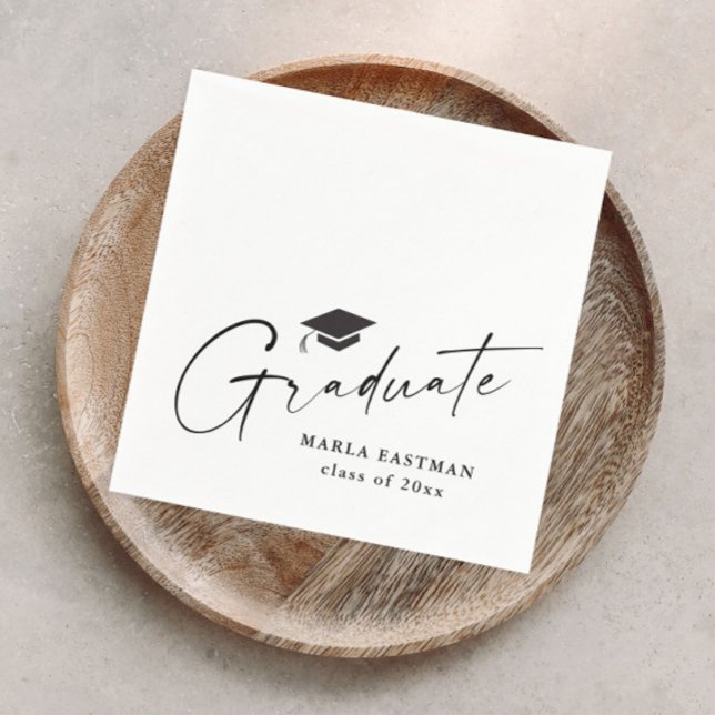 Guardanapo De Papel Graduação Rótulo Moderno Preto e Branco  (Modern elegant script black and white graduation party napkin.)