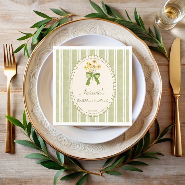 Guardanapo De Papel Listras verde-sálvia para chá de panela com monogr (Sage green stripes grand millennial retro bridal shower personalized napkins personalized decor)
