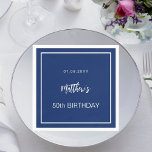 Guardanapo De Papel Marinho de aniversário cara de homens brancos mini<br><div class="desc">Um fundo azul marinho decorado com uma estrutura branca. Personalize e adicione uma data,  nome,  idade.</div>