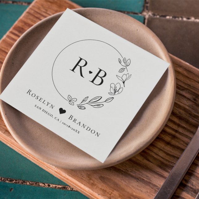 Guardanapo De Papel Monograma de Casamento Floral Simples Elegante (Monogrammed wedding napkins in chic, minimal wreath floral design. Customizable names and date.)