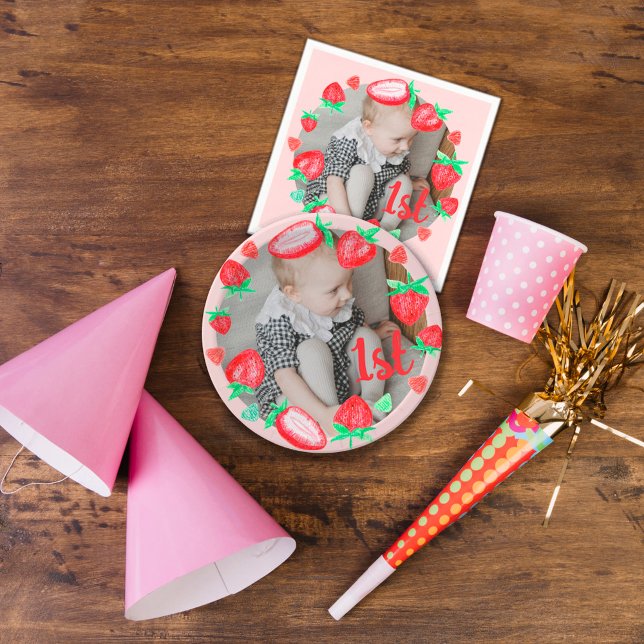 Guardanapo De Papel Morangos Primeiro Aniversário (Criador carregado)