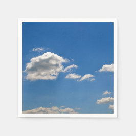 Guardanapo De Papel O céu é azul e as nuvens brancas estão passando