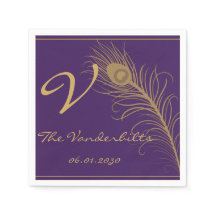 Pavão em Pluma Dourada e Roxa