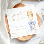 Guardanapo De Papel Pérolas e Chá de panela Azul Prosecco<br><div class="desc">Celebre em estilo com esses elegantes guardanapos de chá de panela com pérolas aquáticas,  um copo de champanhe e um arco azul-chico. Perfeito para servir bebidas e adicionar um toque refinado à sua mesa.</div>