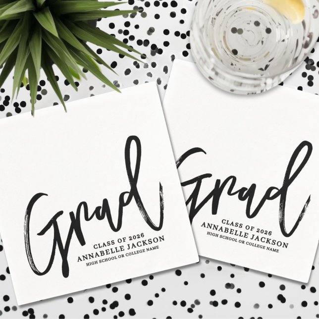 Guardanapo De Papel Preto Branco Script Graduação (Black White Script Graduation Napkins)