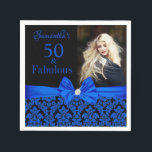 Guardanapo De Papel Real Blue Black Floral Damask 50th Birthday Foto<br><div class="desc">Azul Real e Damasco Floral Negro | 50º guardanapo de papel de aniversário. Cinquenta e fabuloso! Um belo e elegante abismo floral azul-real negro 50ª Festa de aniversário Napkin você pode personalizar sua cinquenta festa de festa de aniversário. No centro do arco azul médio bonito. Substitua a foto da amostra...</div>