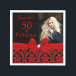 Guardanapo De Papel Red Black Floral Damask 50th Birthday Photo<br><div class="desc">Damasco Floral Negro Vermelho | 50º guardanapo de papel de aniversário. Cinquenta e fabuloso! Um belo e elegante negro negro floral preto 50ª Festa de aniversário Napkin você pode personalizar sua cinquentenária festa de aniversário. No centro do arco vermelho bonito. Substitua a foto da amostra pela sua. As palavras "50...</div>